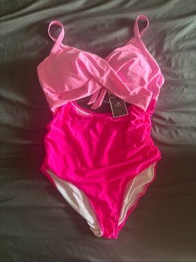 Bright Two-Tone Pink One-Piece Swimsuit with Twist Front